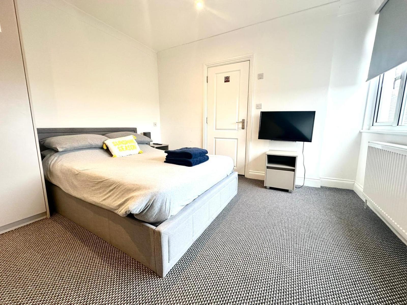 Stylish Modern, Private Apartment,15 Mins To Central London Hendon Exterior foto